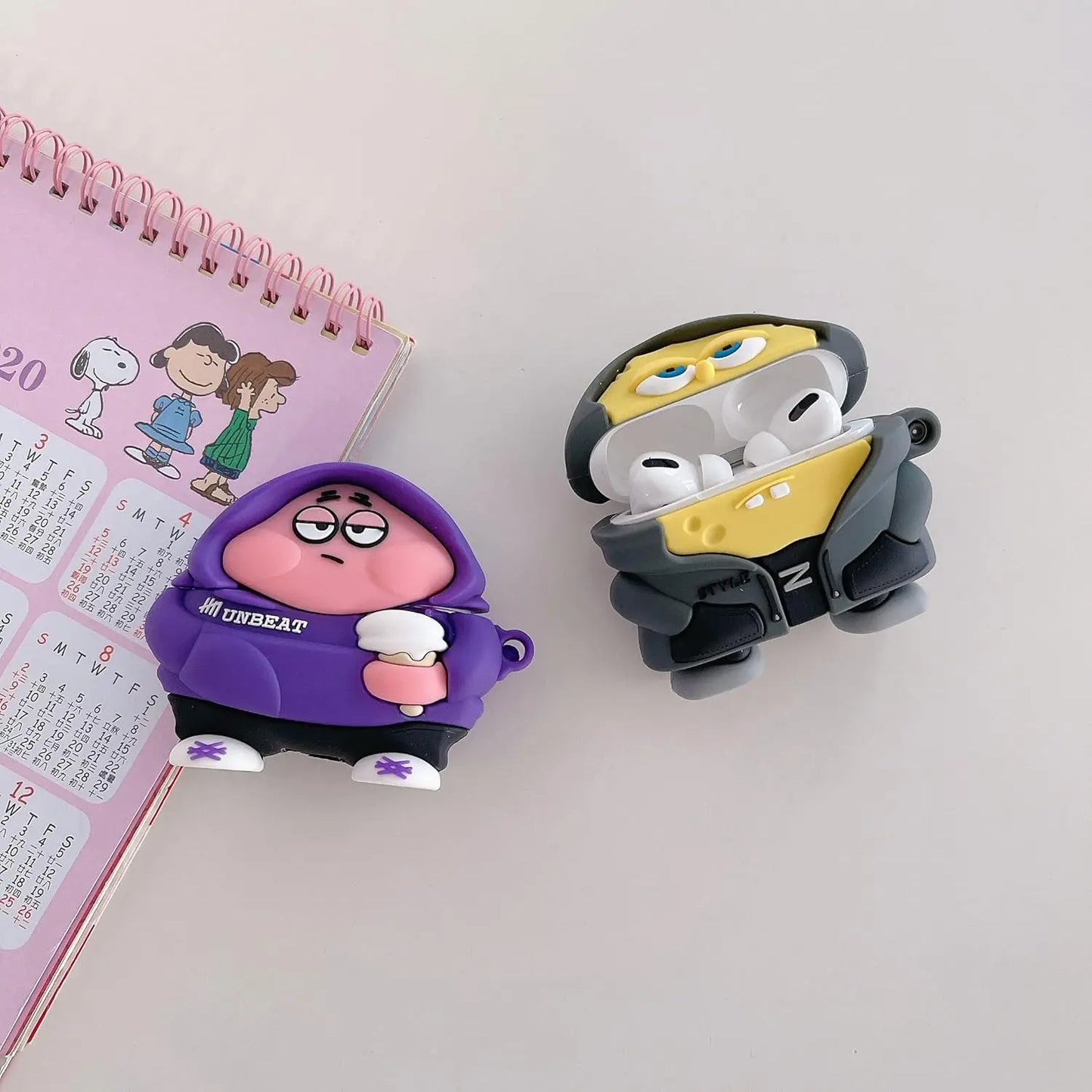 Custodia AirPods SpongeBob & Patrick – Proteggi i tuoi auricolari con stile e divertimento!
